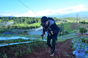 BIB: 
                            <button type="button" onclick="openModal(13383521)" class="btn btn-primary btn-sm float-right btn-popup" data-toggle="modal" data-target=".modal-high-quality">
                        <i class="fas fa-shopping-cart"></i> Add to Cart
                    </button>
                                            <button type="button" onclick="isThisMe(13383521, true)" class="btn btn-success btn-sm float-right btn-popup btn-isme hidden" data-toggle="tooltip" data-placement="bottom" title="นี่คือรูปของคุณใช่ไหม คลิกที่นี่เพื่อเอาเข้าอัลบั้ม">
                        <i class="fas fa-plus"></i> Add to album
                    </button>
                    <button type="button" onclick="isThisMe(13383521, false)" class="btn btn-warning btn-sm float-right btn-popup btn-isnotme hidden">
                        <i class="fas fa-ban"></i> Remove from album
                    </button>